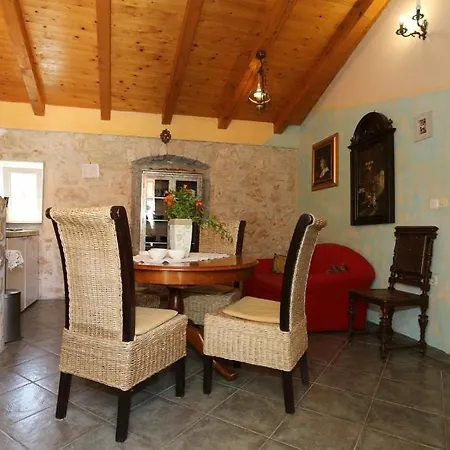 In With Balcony, Air Conditioning, Wifi, Washing Machine 3573-1 Appartement