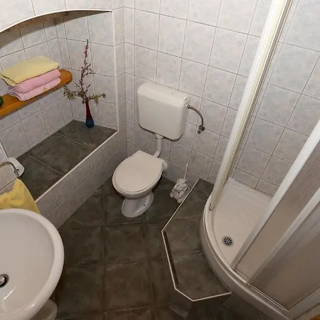 In With Balcony, Air Conditioning, Wifi, Washing Machine 3573-1 Appartement *