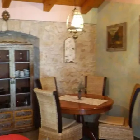 In With Balcony, Air Conditioning, Wifi, Washing Machine 3573-1 Appartement *