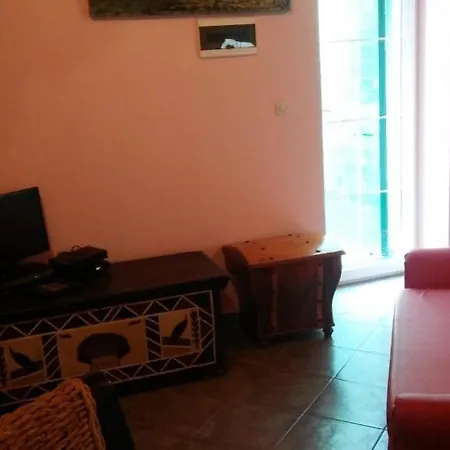In With Balcony, Air Conditioning, Wifi, Washing Machine 3573-1 Appartement Sutomiscica
