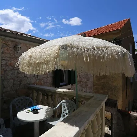 Appartement In With Balcony, Air Conditioning, Wifi, Washing Machine 3573-1