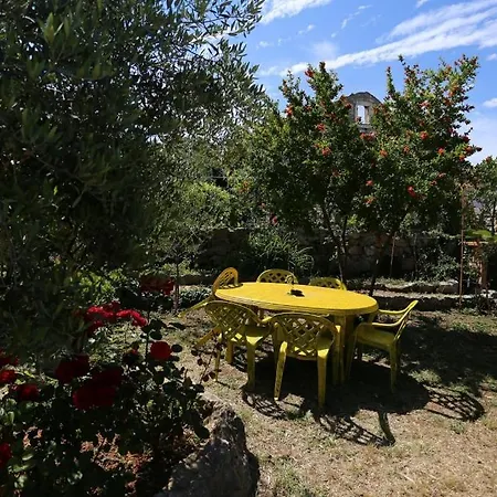 Apartment In With Balcony, Air Conditioning, Wifi, Washing Machine 3573-1 Sutomiscica